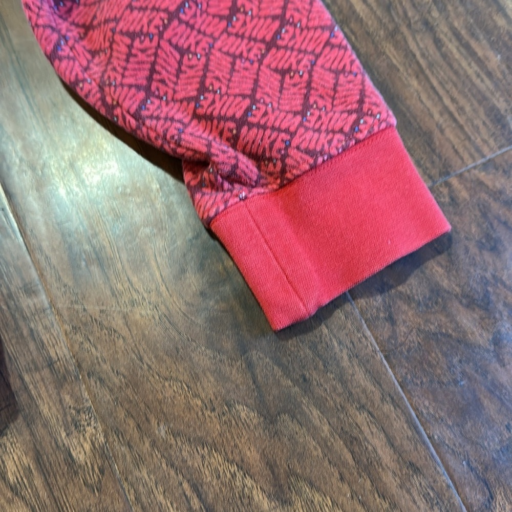 Nike Sportswear Sport Essentials Fleece Pullover - Picture 9 of 10